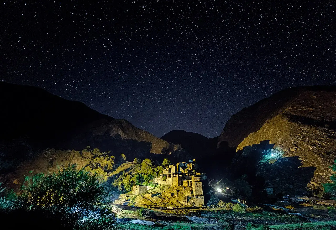 The floodlit towers of Shatili at dusk