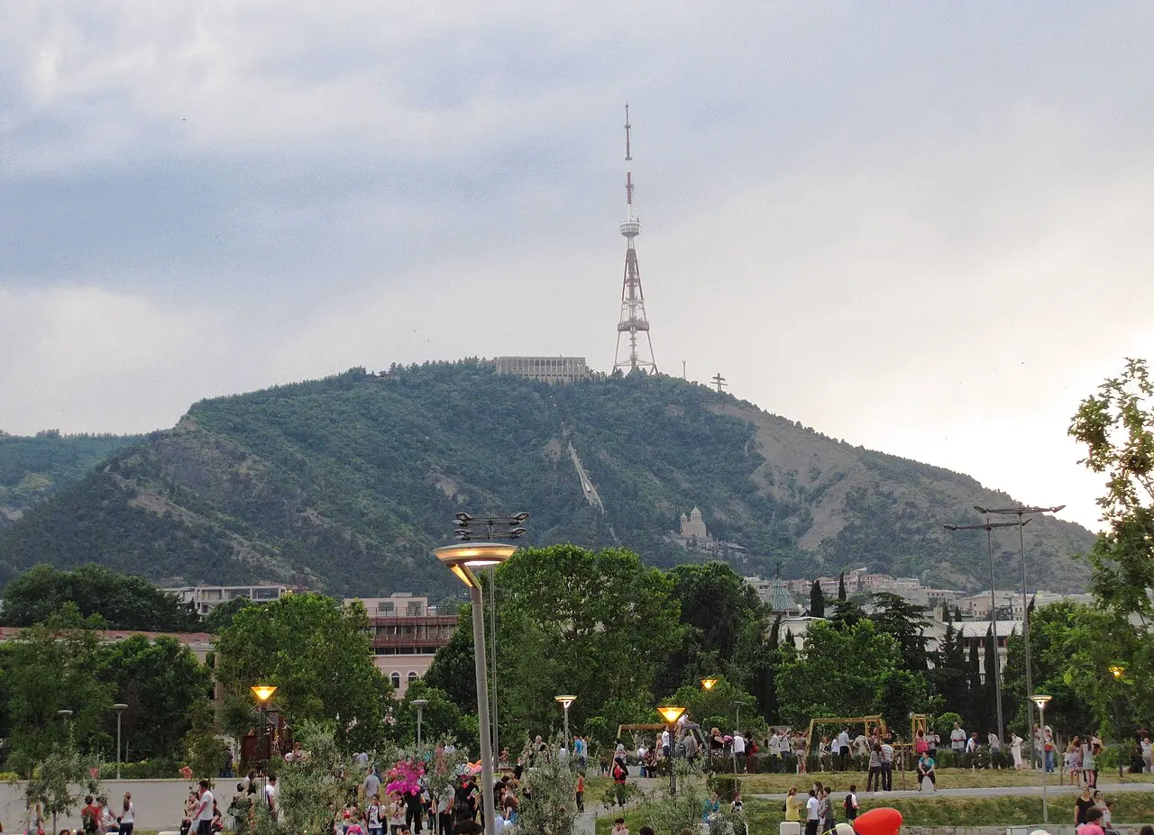 Rike Park on the Kura with Mount Mtatsminda in the distance