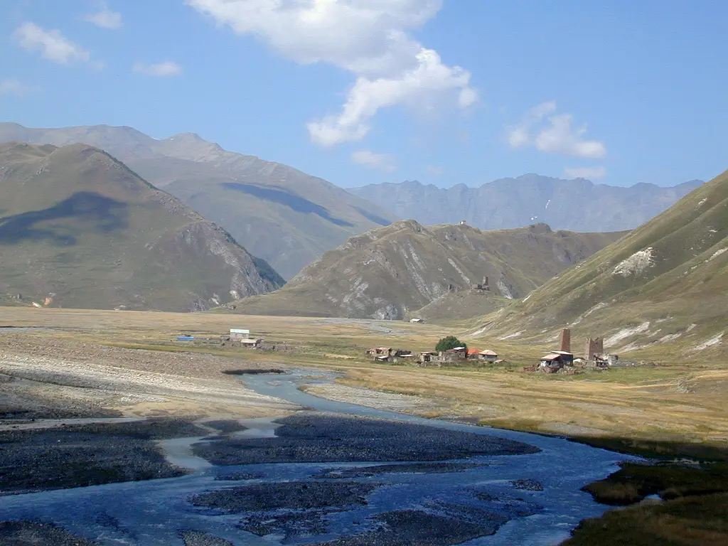 The abandoned villages of Abano and Zakagori in the Truso valley