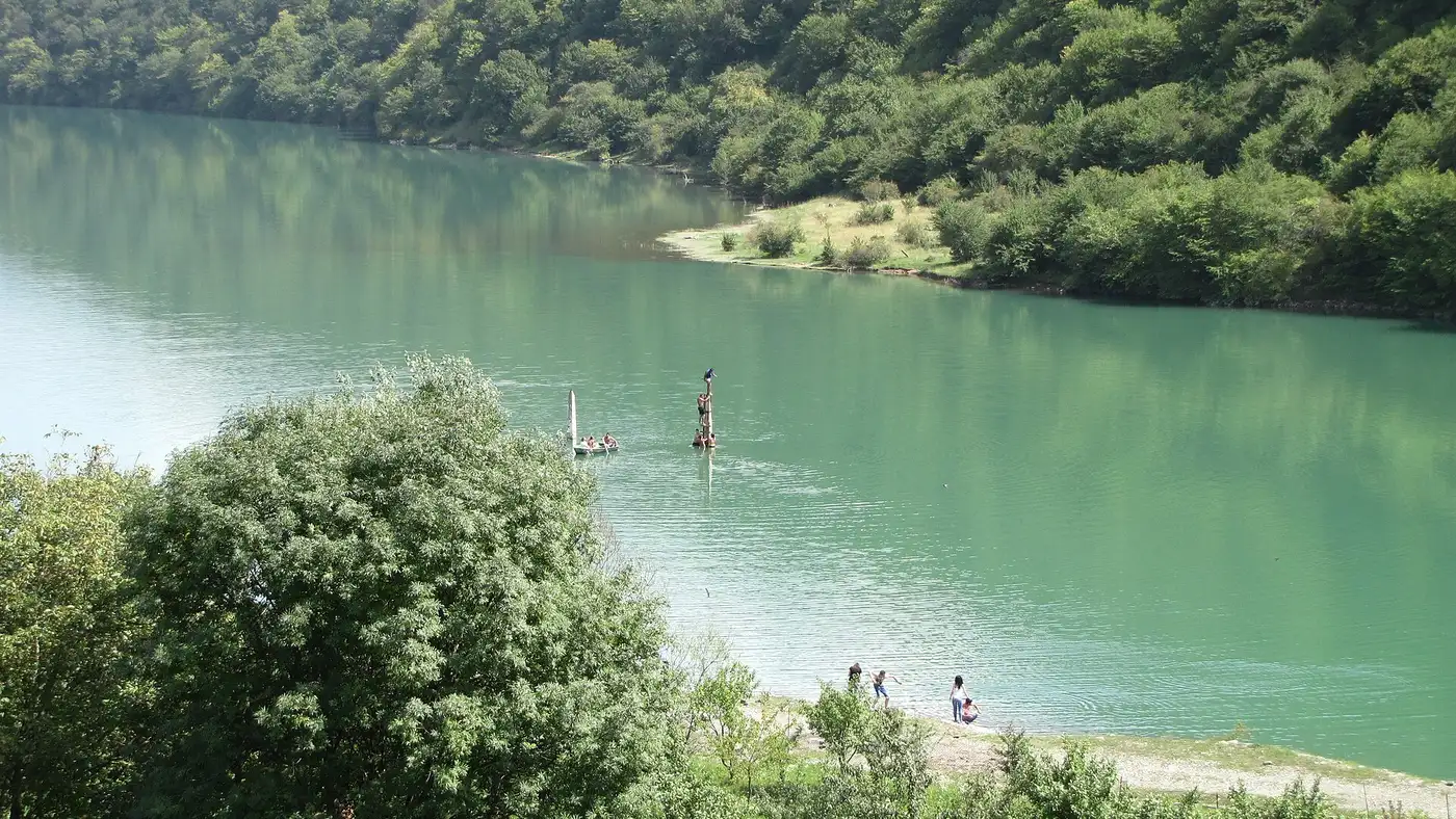 Towers and churches of Ananuri fortress above the reservoir